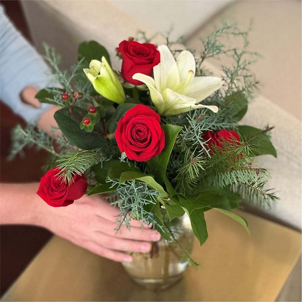 Glittering Lights Bouquet – A & A FLORIST, Chester SC