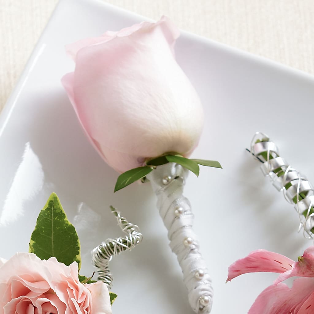 Pink Rose Boutonniere – A & A FLORIST, Chester SC