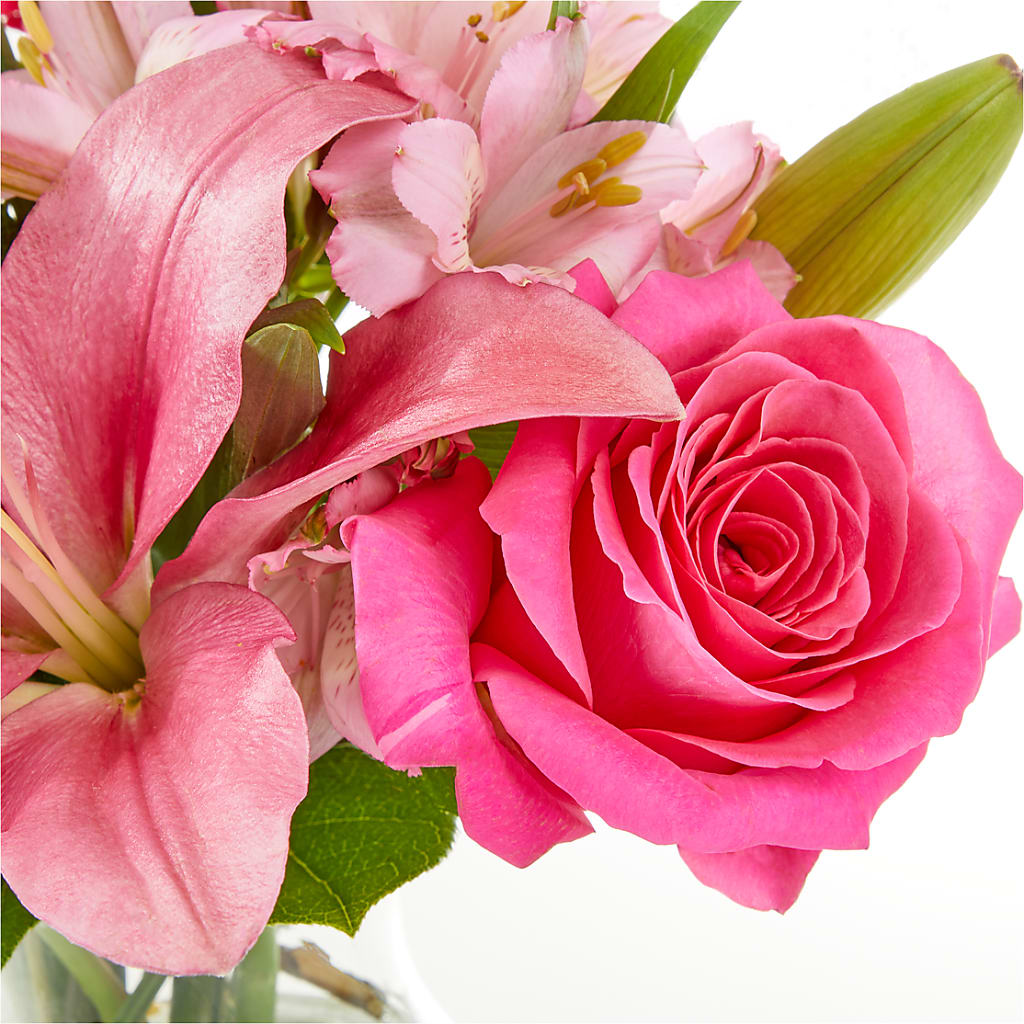 Lots of Love Bouquet – A & A FLORIST, Chester SC